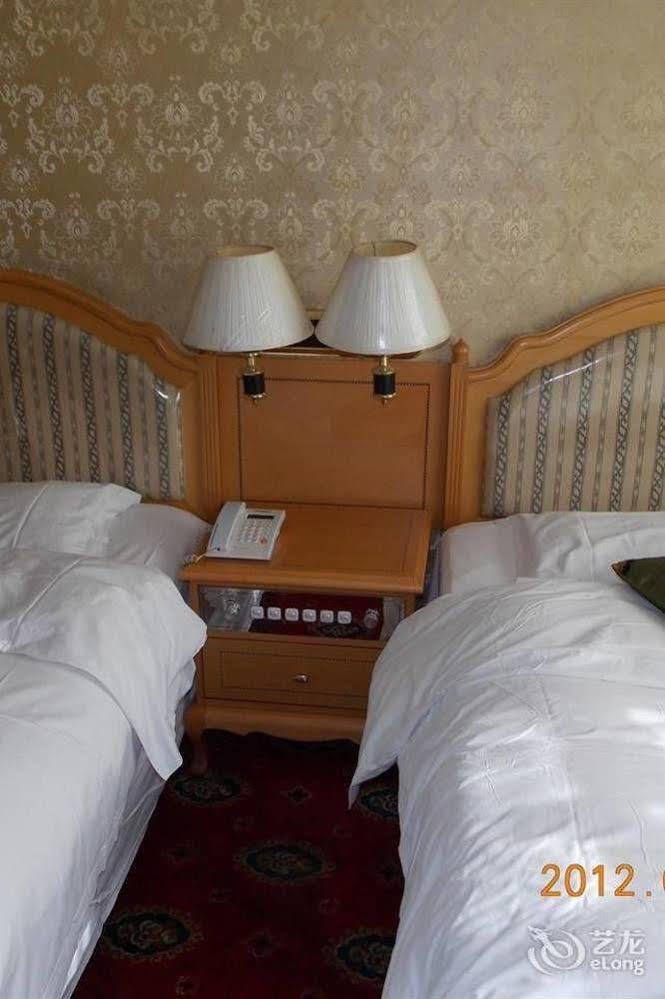 Tianzhi Hotel Харбин Екстериор снимка