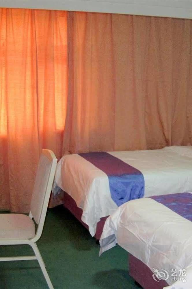 Tianzhi Hotel Харбин Екстериор снимка